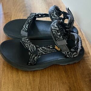 Teva Black and Gray Patterned Sandals